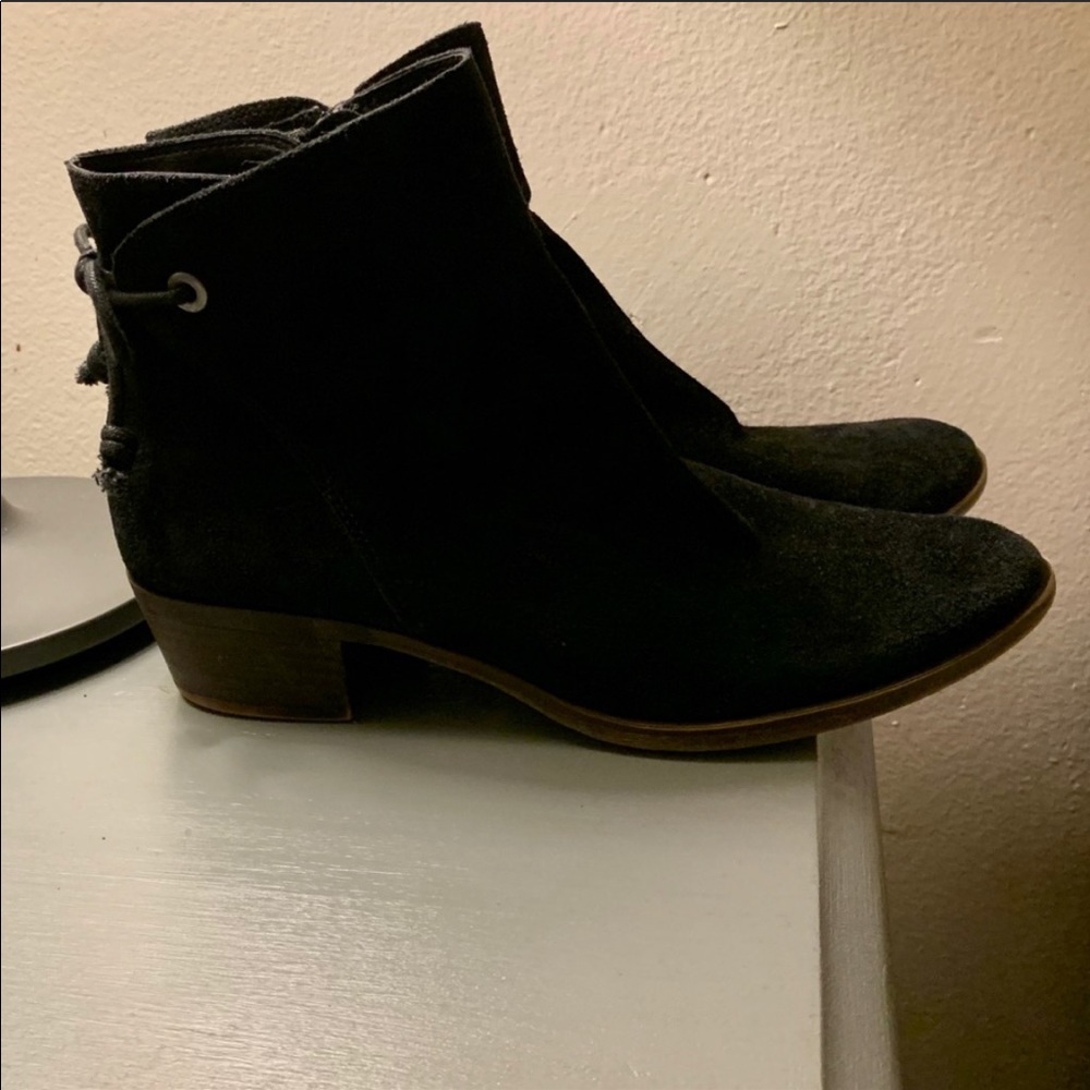 Lucky Brand Black Gwenore Tie Booties